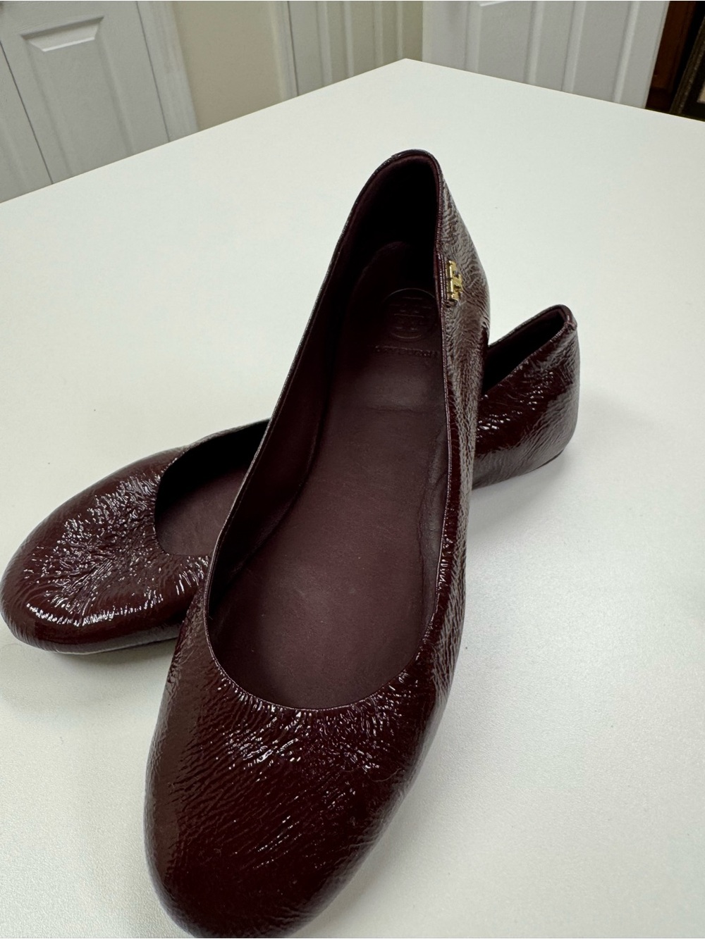 Tory Burch Women's Patent Leather Flats in Deep Burgundy